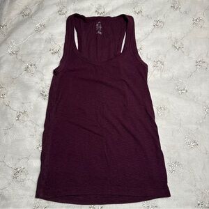 Aerie burgundy ribbed tank top — size M — super soft + stretchy